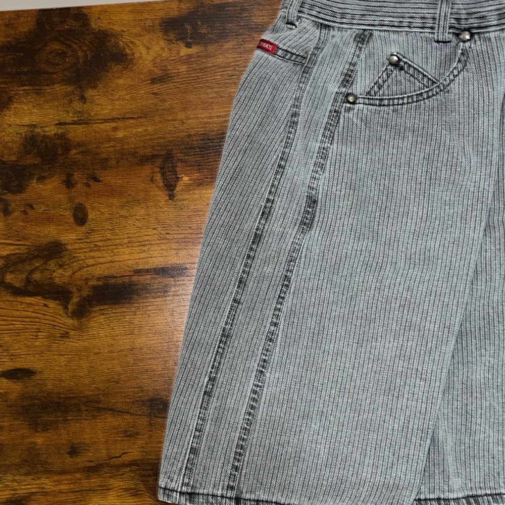 Striped Gray Mini Skirt - Picture 7 of 11